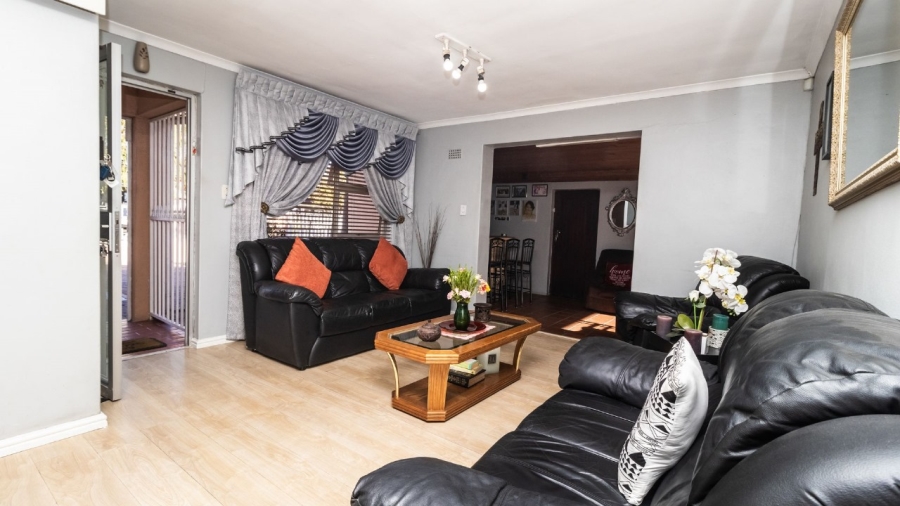 3 Bedroom Property for Sale in Highbury Western Cape